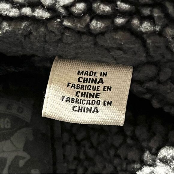 Levi's Denim Jacket Sherpa Lining and Collar Size Medium Black Wash - Picture 6 of 7